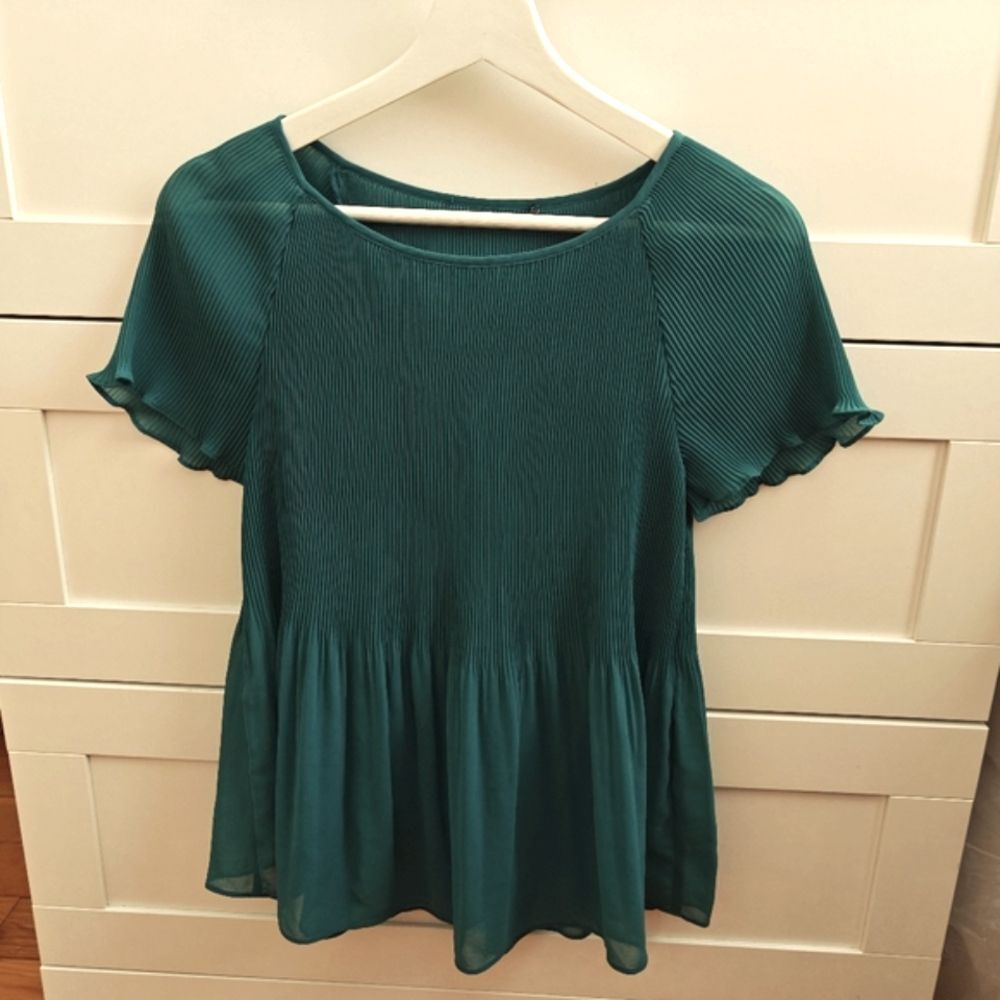 Green Pleated Women's Top Size S